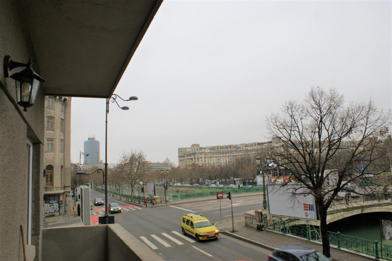 On The River Ultra Central Suites Bukarest Exterior foto